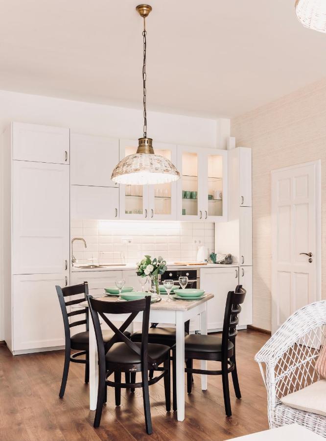 Monarchia Cottage Apartman Mosonmagyaróvár Esterno foto
