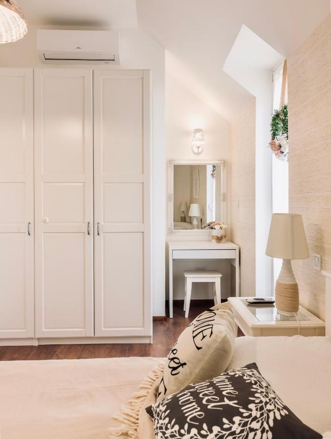 Monarchia Cottage Apartman Mosonmagyaróvár Esterno foto